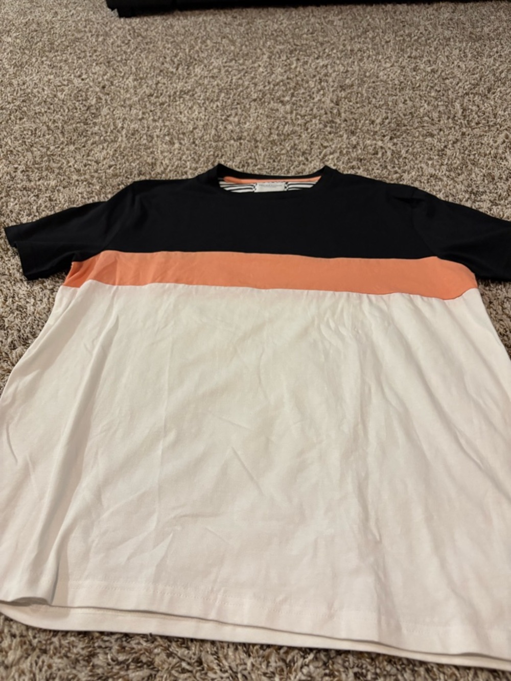 Denim & Flower Short Sleeve Colorblock Tee in Black, Peach & White Xl - Picture 4 of 6